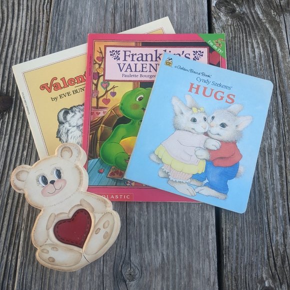 Valentine's Day Book and Wood Bear Bundle Set of 4 - Picture 1 of 8